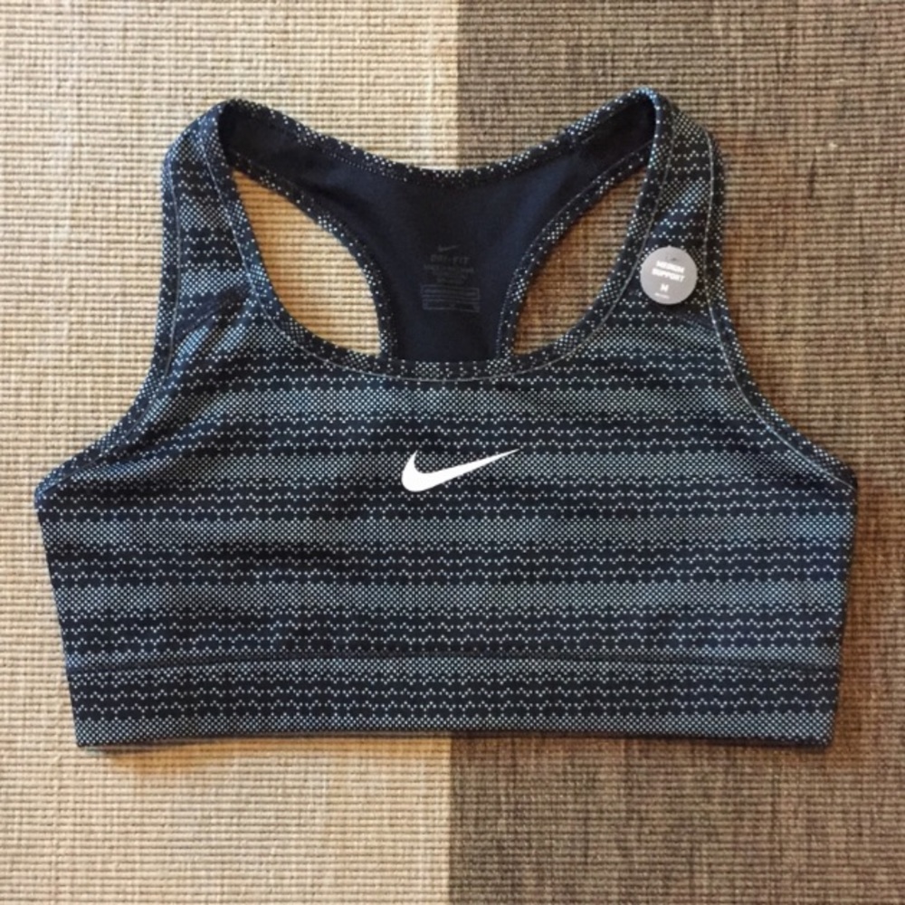 Nike Bundle - Bra, Tank, Shorts - Picture 4 of 8